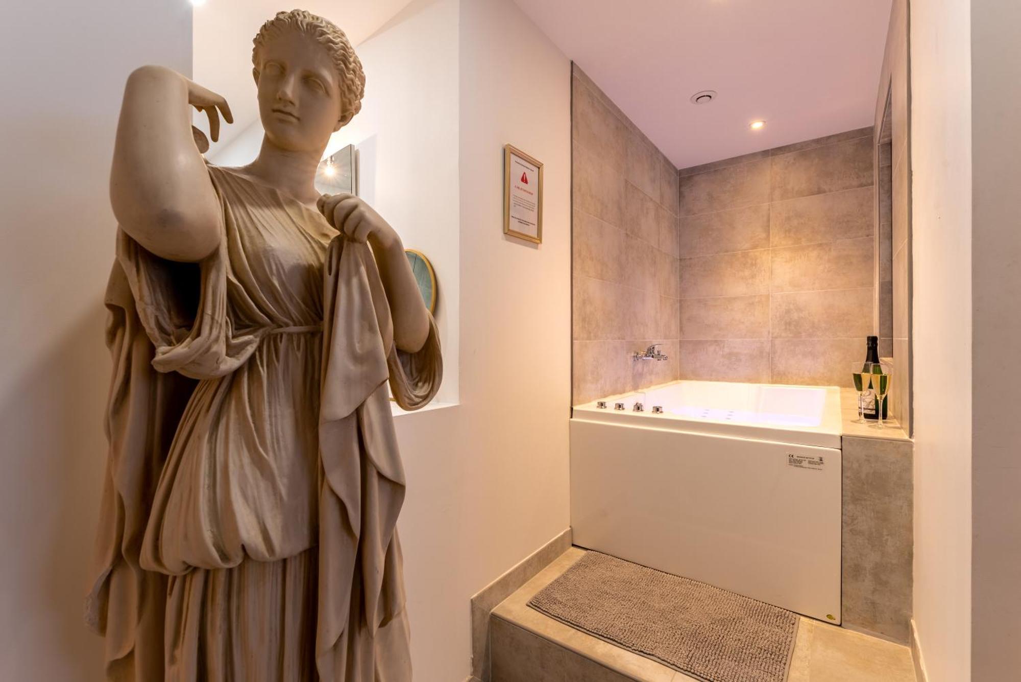 Le Fruit Defendu "Love Room" Jacuzzi Centre Ville Rouen Bagian luar foto